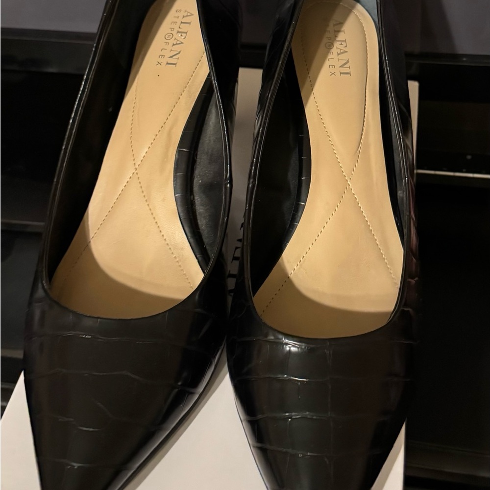 Alfani Black Croc-Patterned Heels in great condition!